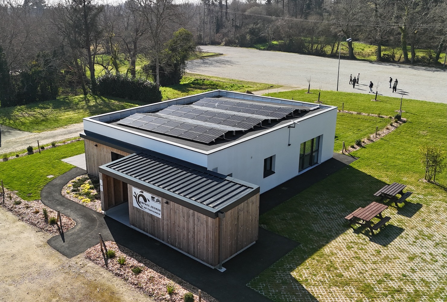 Une vue aerienne de l'Espace-Jeunes